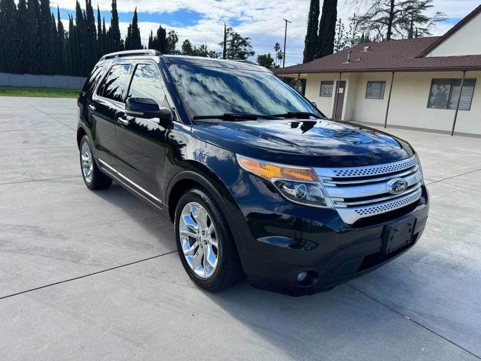 Ford Explorer - Image 1