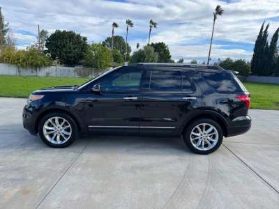 Ford Explorer - Image 4