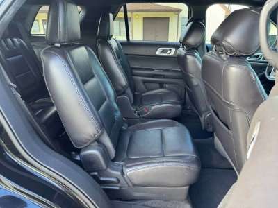 Ford Explorer - Image 7