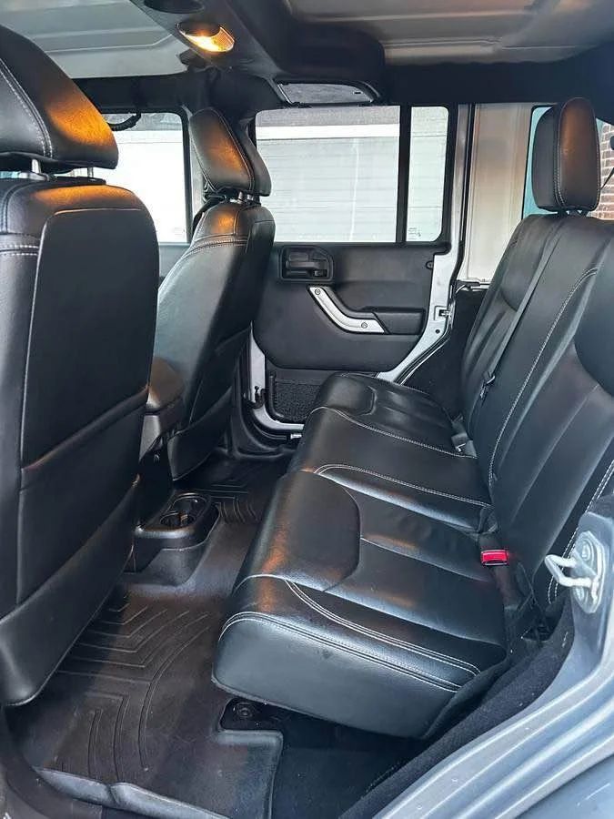 Jeep Wrangler - Image 6