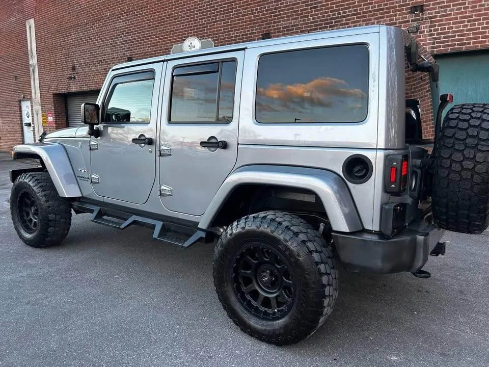 Jeep Wrangler - Image 9