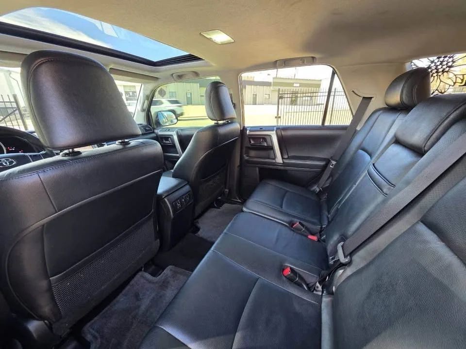 Toyota 4Runner - Image 8