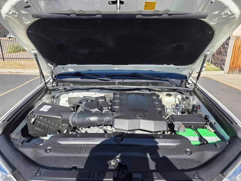 Toyota 4Runner - Image 10