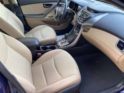 Hyundai Elantra - Image 5