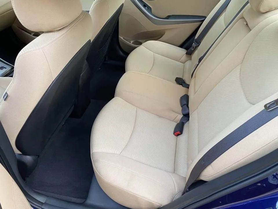 Hyundai Elantra - Image 6