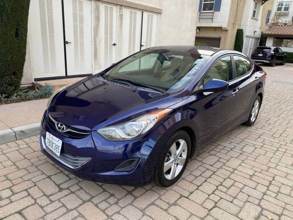 Hyundai Elantra - Image 1