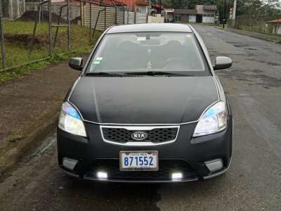 Kia Rio - Image 1
