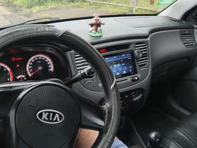 Kia Rio - Image 8