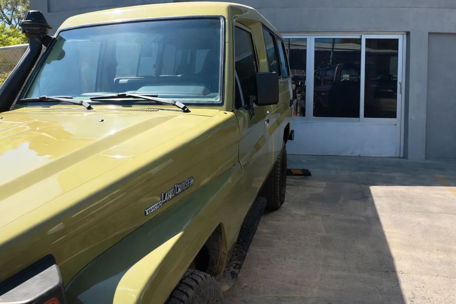 Toyota Land Cruiser - Image 2