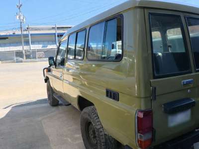 Toyota Land Cruiser - Image 4