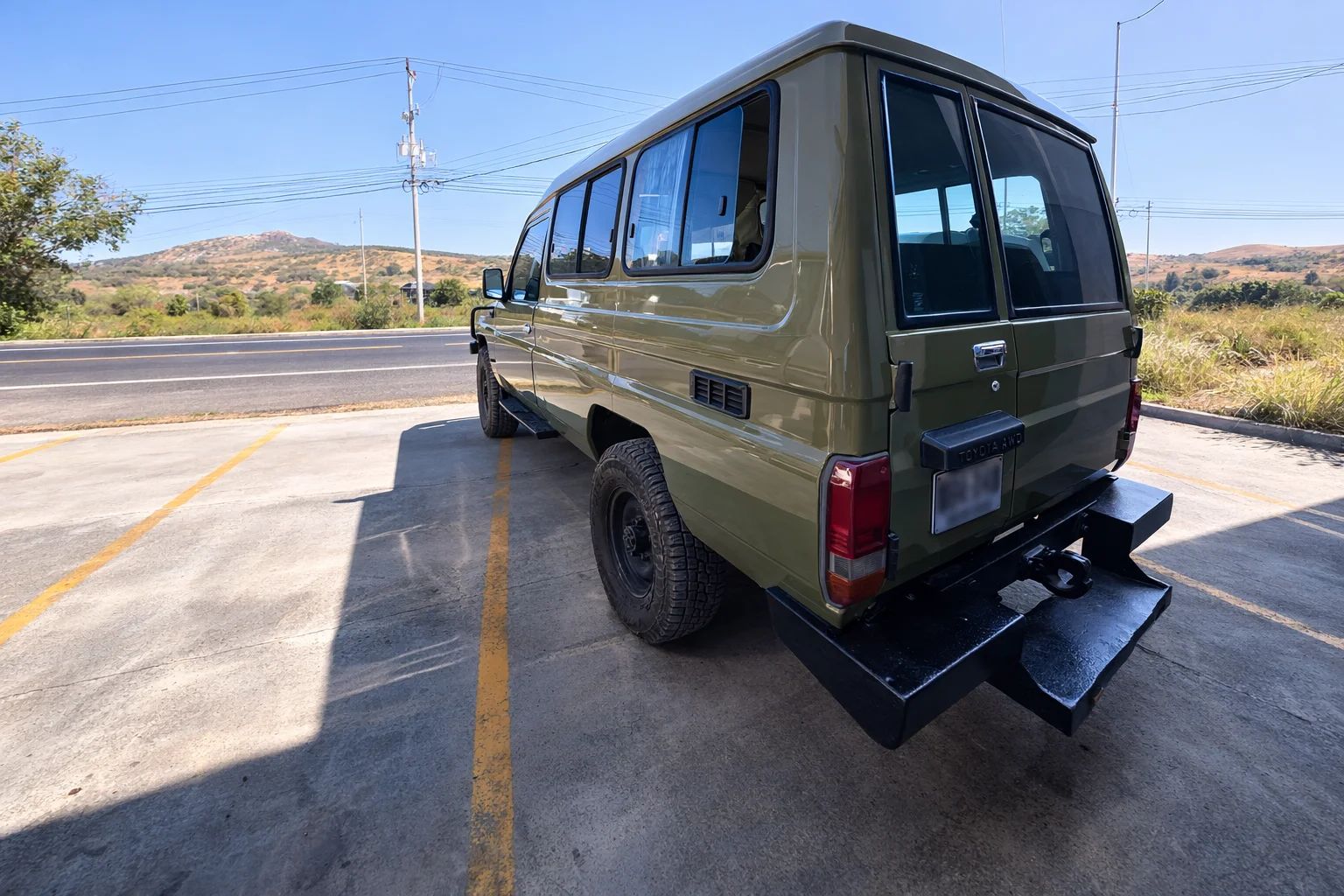 Toyota Land Cruiser - Image 7