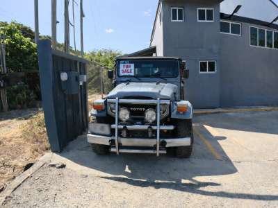 Toyota Land Cruiser FJ40 - Image 13