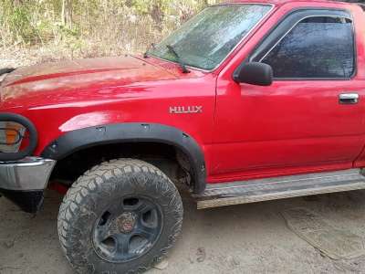 Toyota Hilux - Image 2