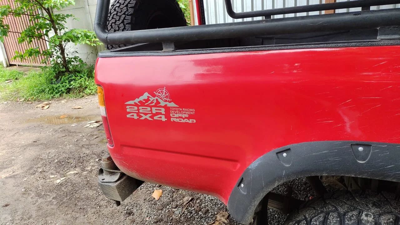 Toyota Hilux - Image 3