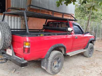 Toyota Hilux - Image 7