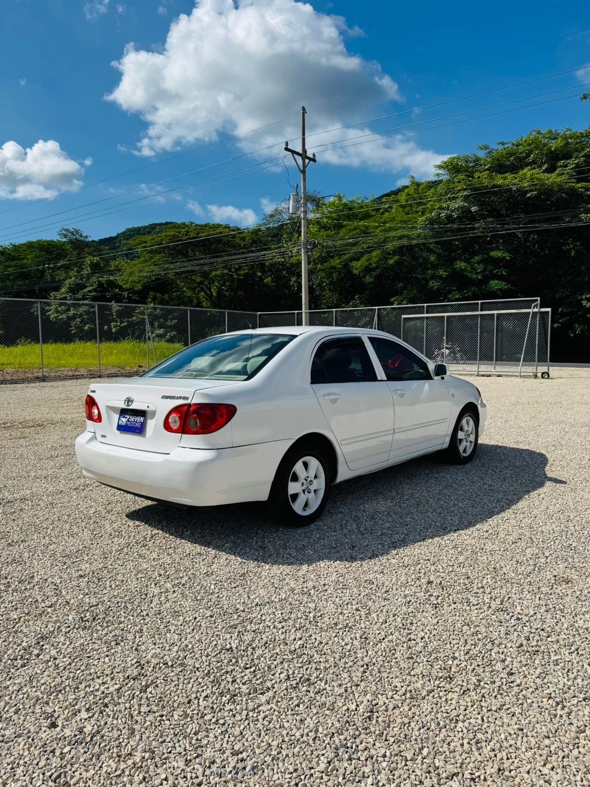 Toyota Corolla - Image 3