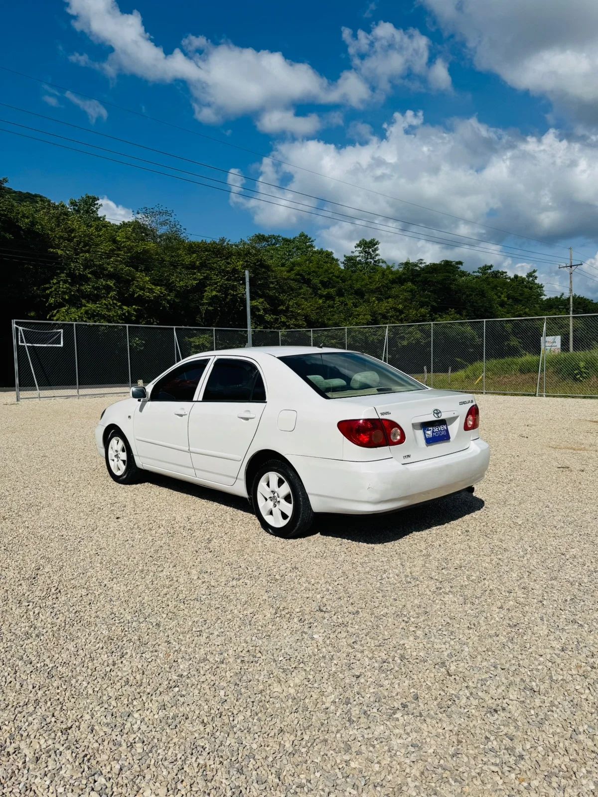 Toyota Corolla - Image 4