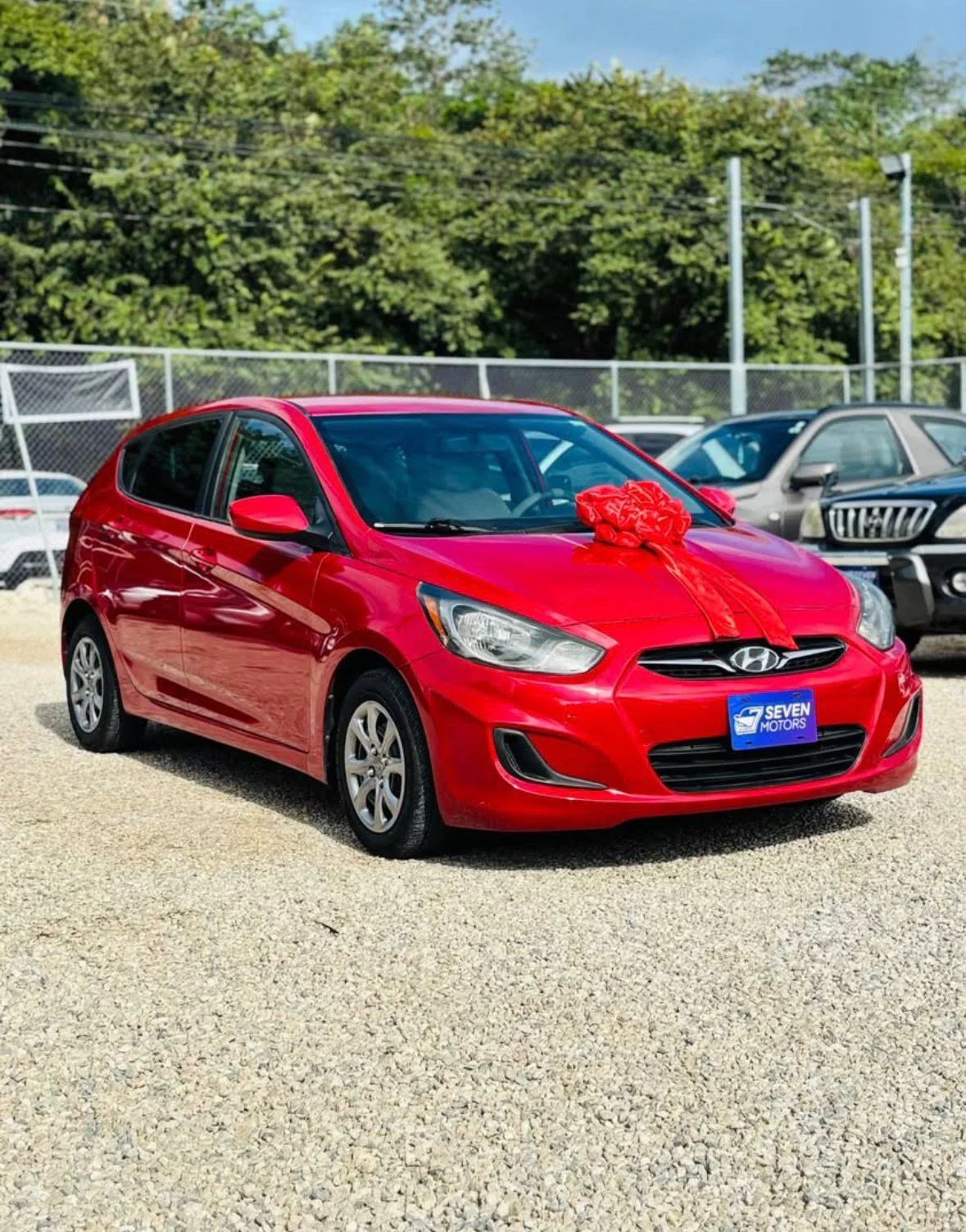 Hyundai Accent - Image 2