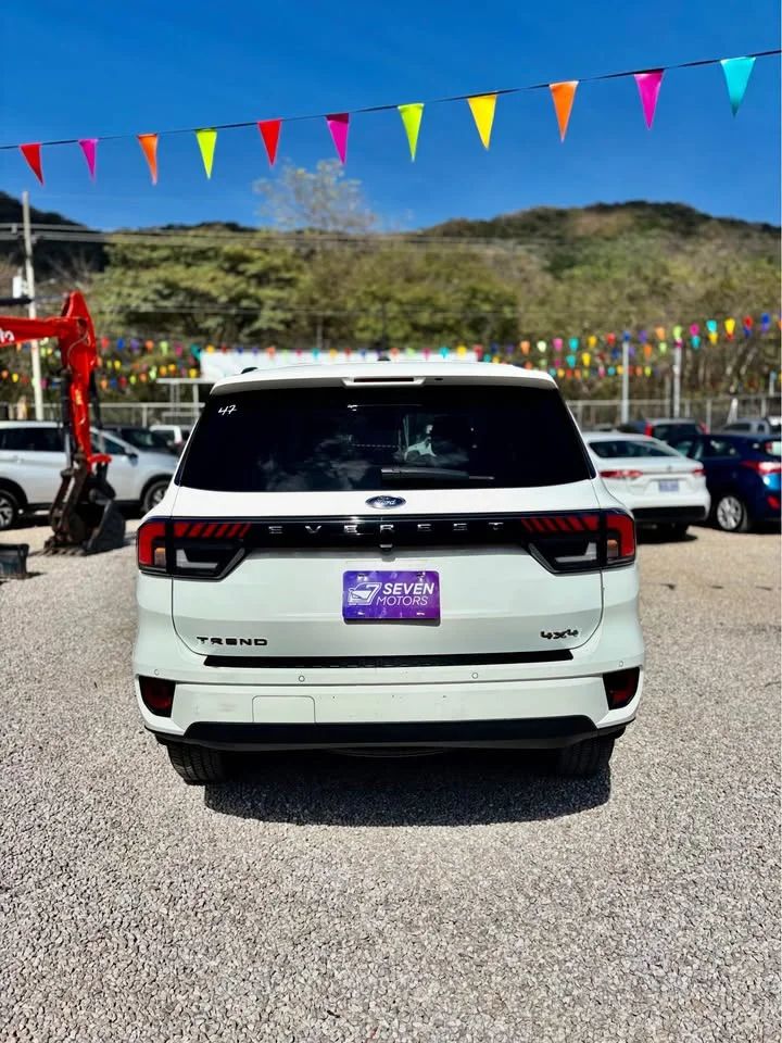 Ford Everest - Image 4