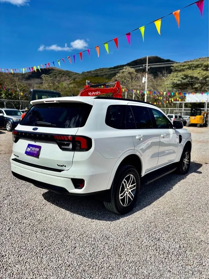 Ford Everest - Image 6