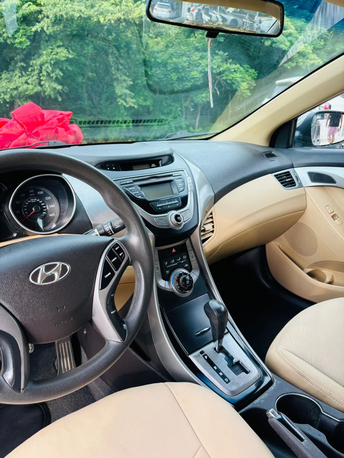 Hyundai Elantra - Image 6