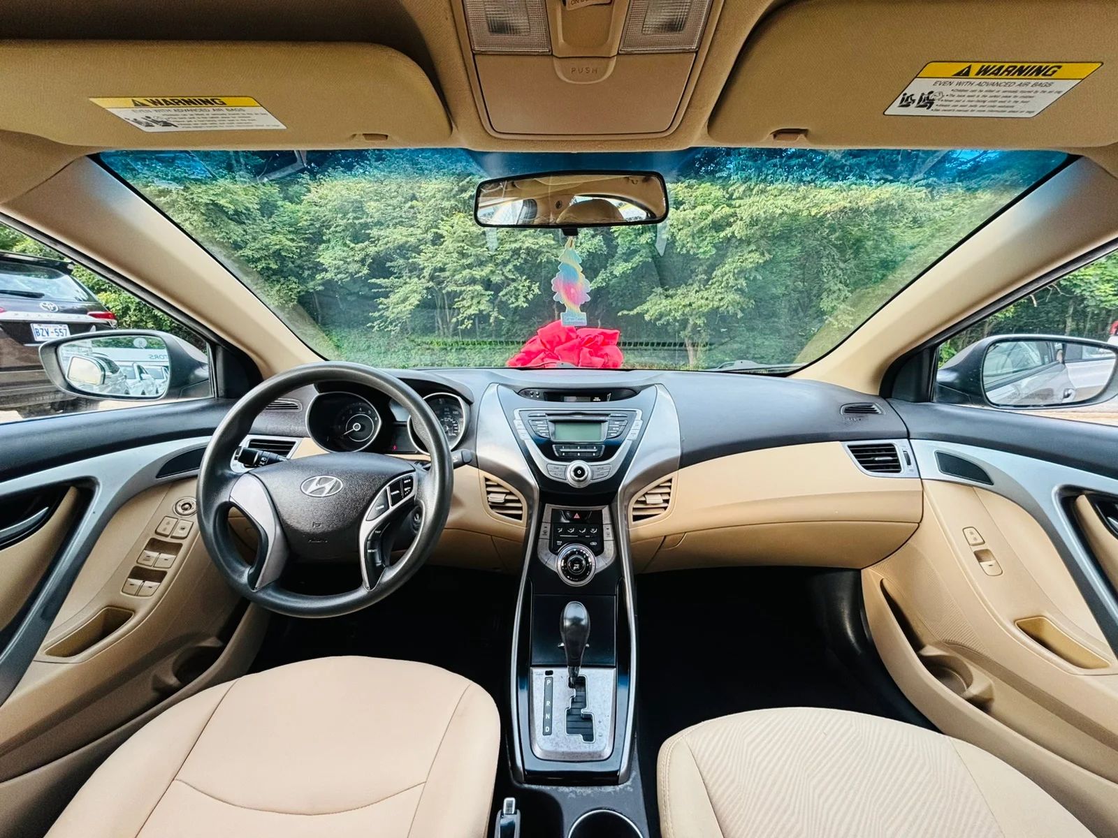 Hyundai Elantra - Image 9