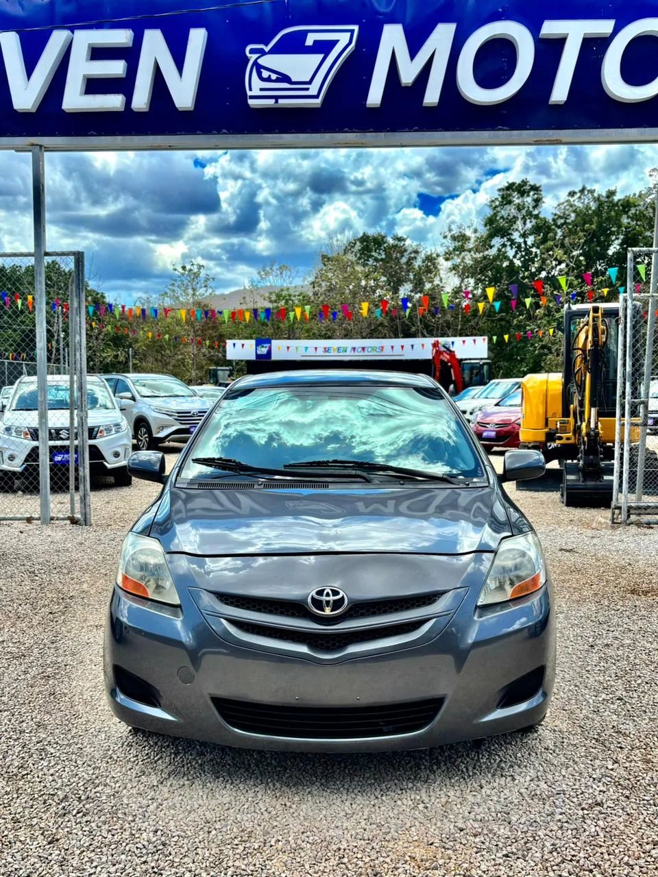 Toyota Yaris - Image 1