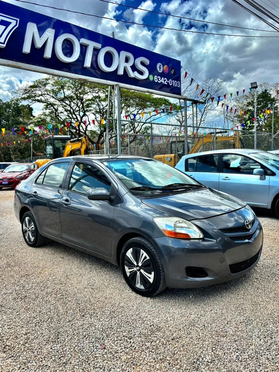 Toyota Yaris - Image 2