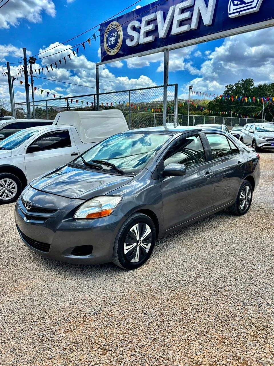 Toyota Yaris - Image 3