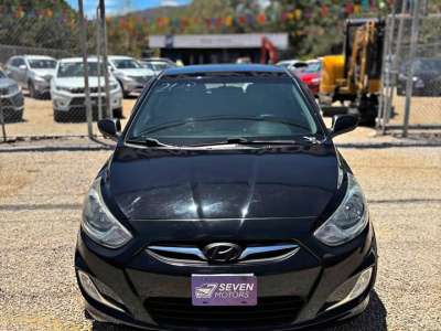 Hyundai Accent - Image 1