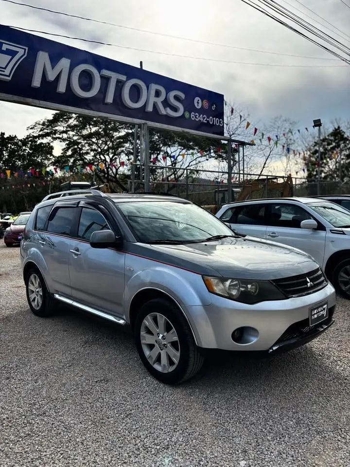 Mitsubishi Outlander - Image 2