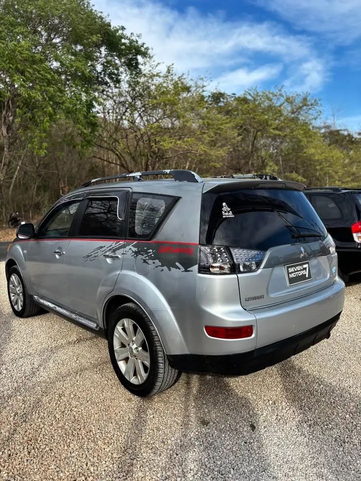 Mitsubishi Outlander - Image 5
