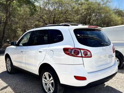 Hyundai Santa Fe - Image 5