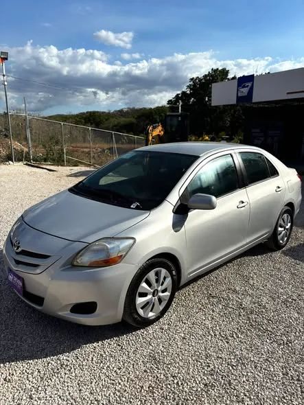 Toyota Yaris - Image 3