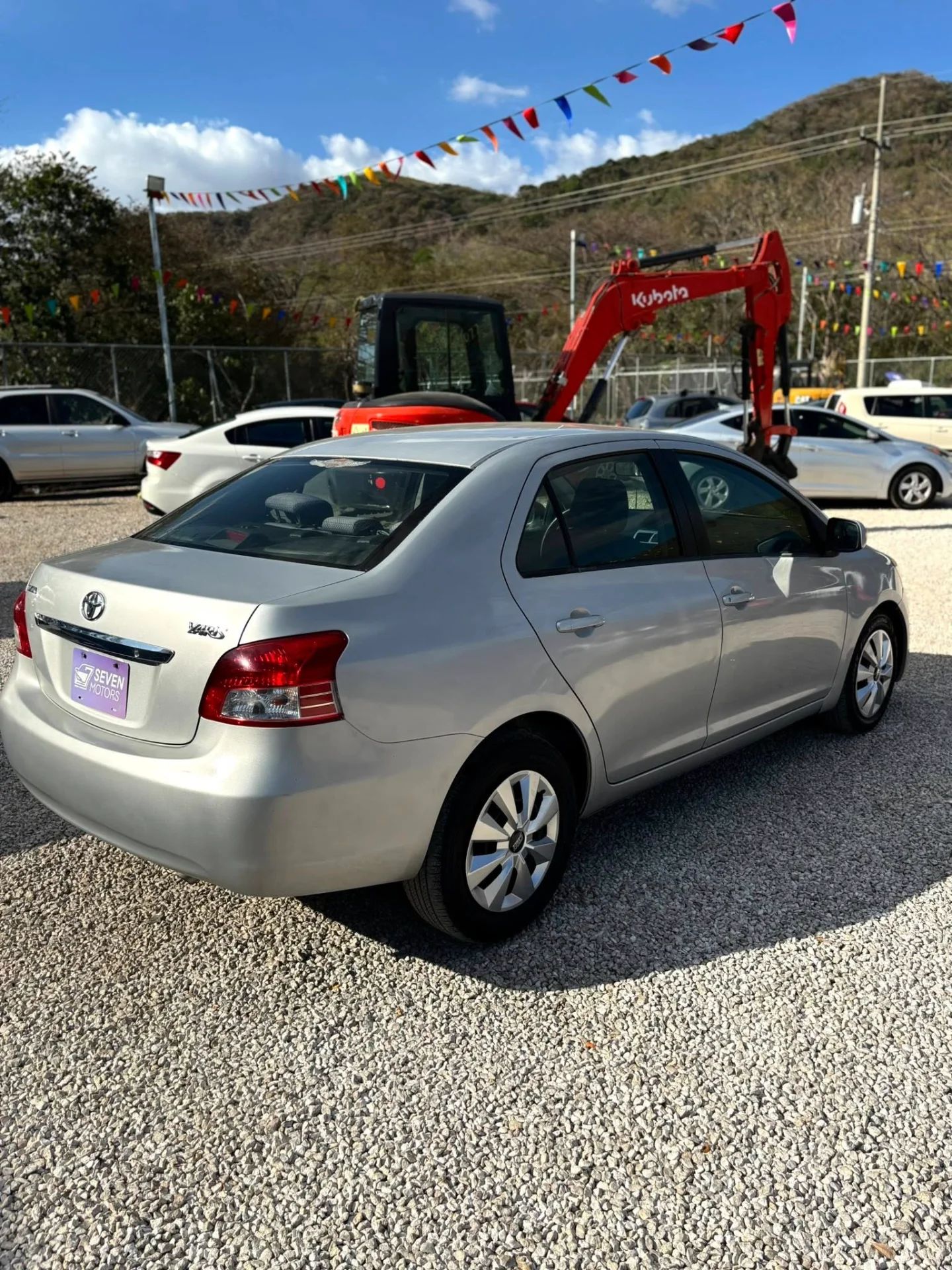 Toyota Yaris - Image 6