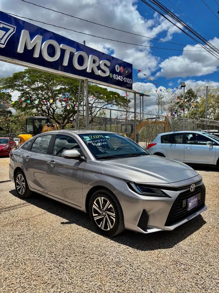 Toyota Yaris - Image 2