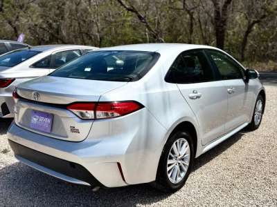 Toyota Corolla - Image 6