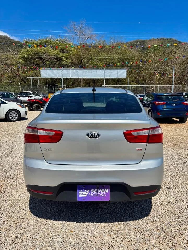 Kia Rio - Image 4