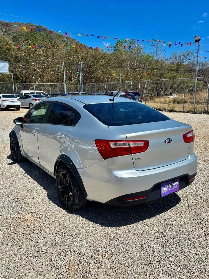 Kia Rio - Image 5