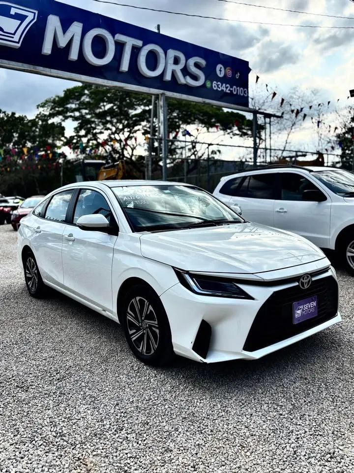 Toyota Yaris - Image 2