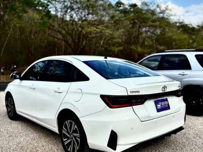 Toyota Yaris - Image 5