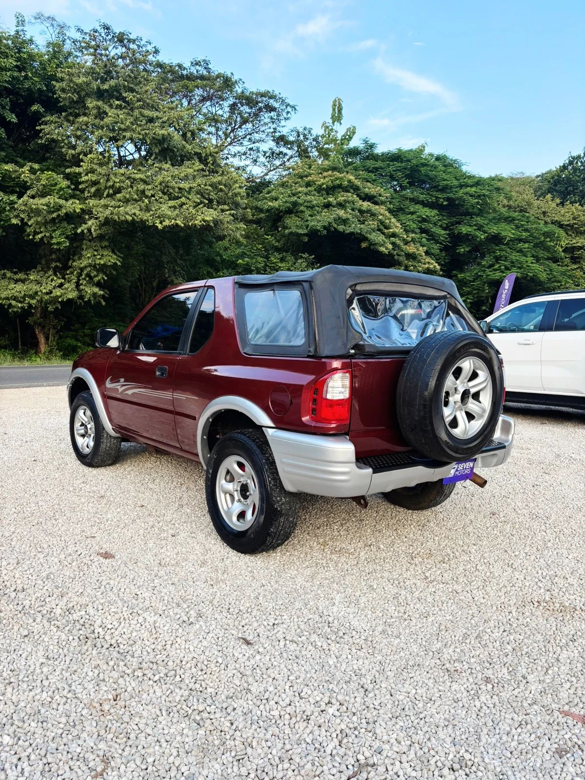 Isuzu Rodeo - Image 4