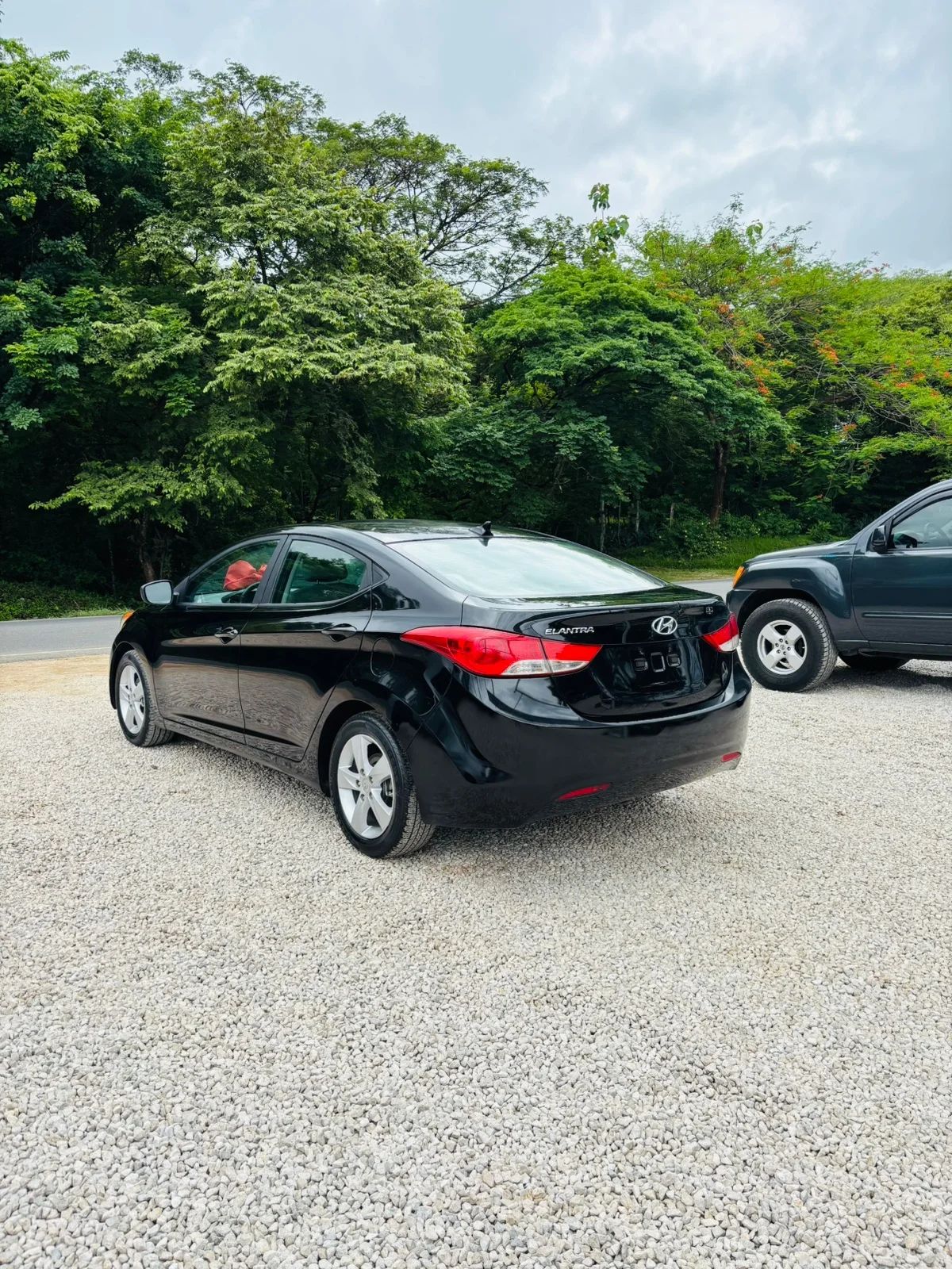 Hyundai Elantra - Image 4