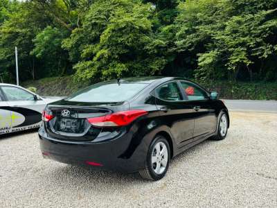Hyundai Elantra - Image 5