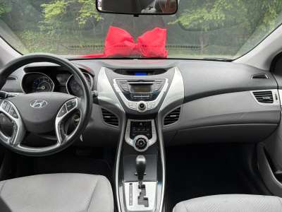 Hyundai Elantra - Image 7