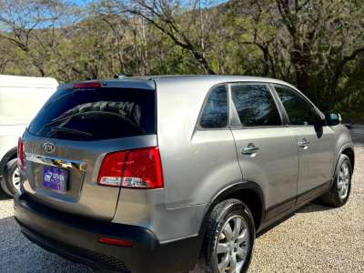 Kia Sorento - Image 6