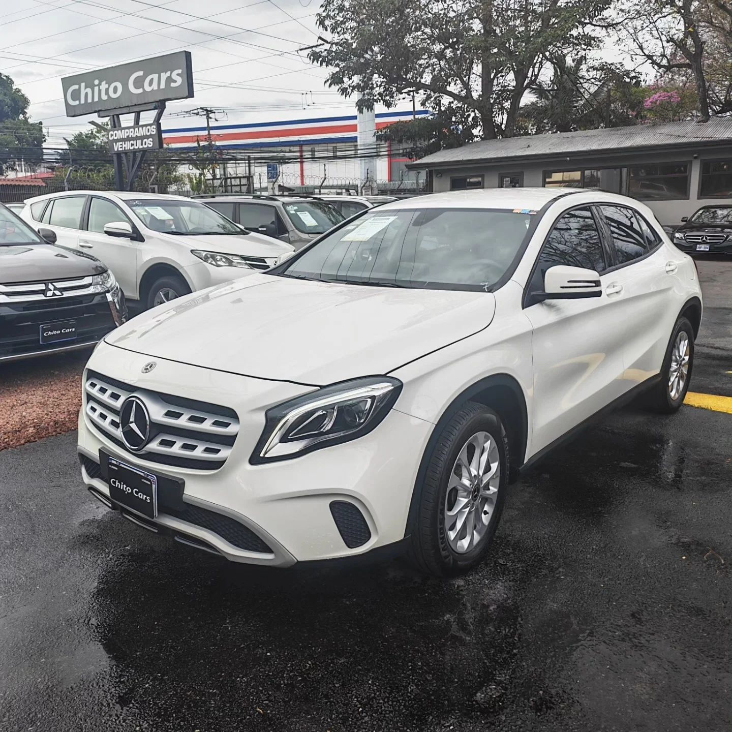 Mercedes Benz GLA180 - Image 1