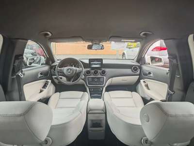 Mercedes Benz GLA180 - Image 8