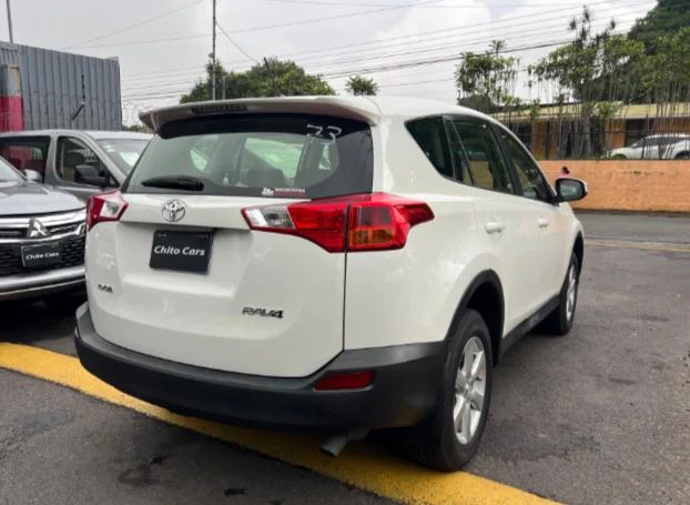 Toyota RAV4 - Image 2