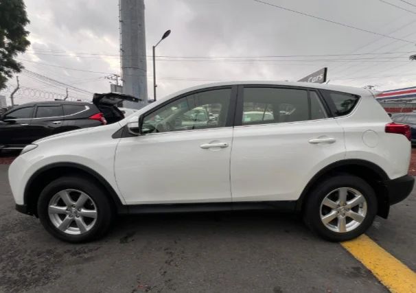 Toyota RAV4 - Image 3